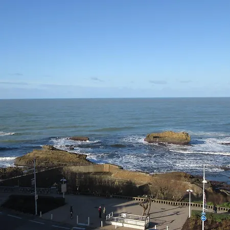 Superbe T4 Centre - Vue Mer, Balcon Et Parking Apartamento